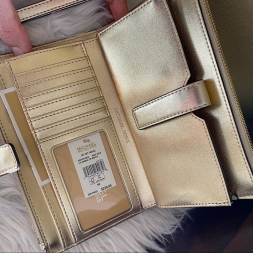 New Michael Kors jet set travel double zipper wallet wristlet